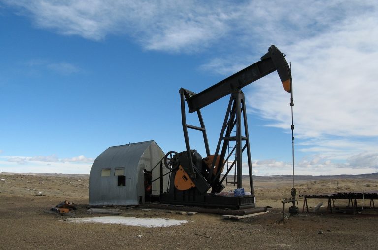El barril de petróleo bajó a u$s 67,88 por señales de posible aumento de producción