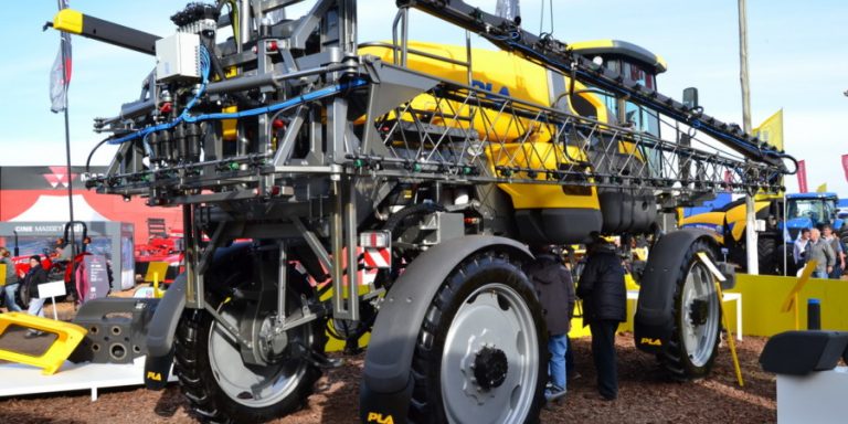 John Deere se quedó con PLA, una empresa nacional de maquinaria agrícola