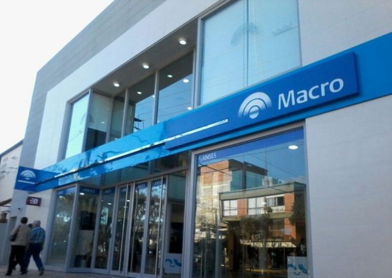 El banco Macro compra las carteras de otras entidades bancarias