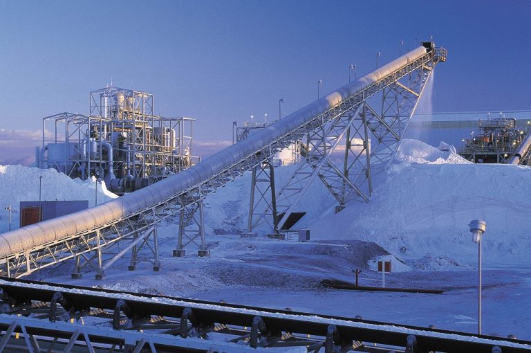 Desembarcan inversiones chinas para la extracción de litio en Chile