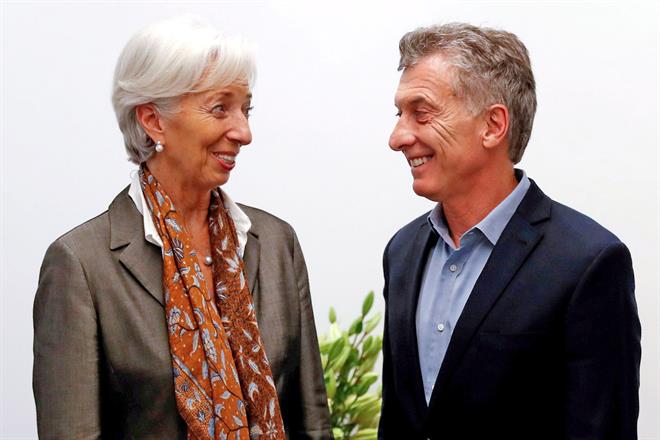 El FMI juega con Macri
