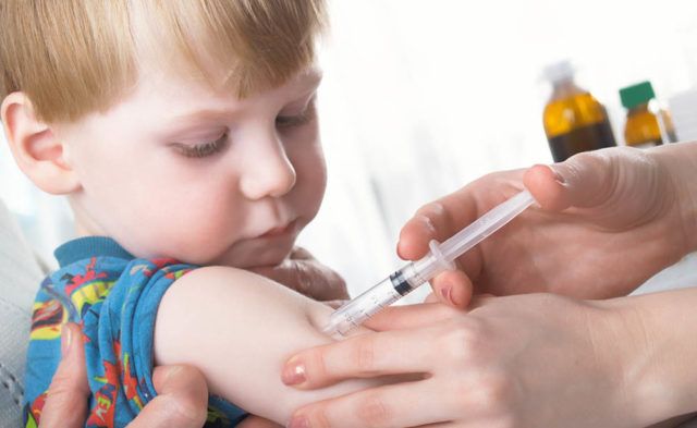 Legislan sobre vacunación obligatoria