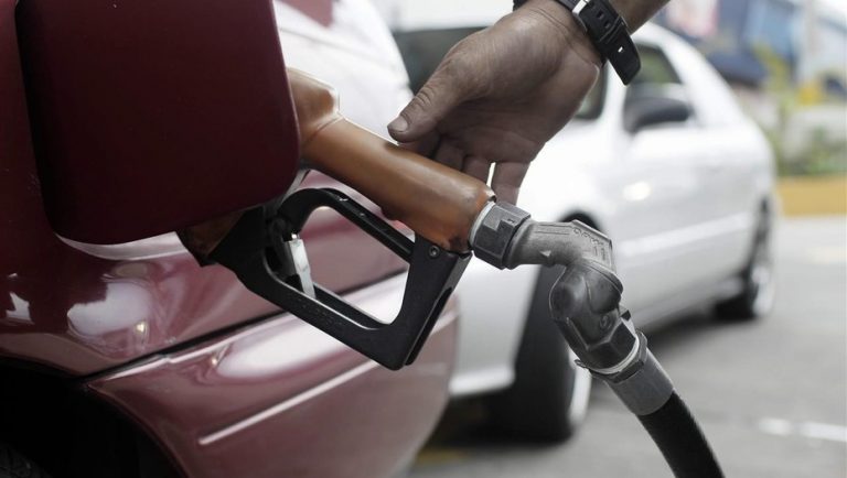 La AFIP descongeló el impuesto a los combustibles. Las naftas aumentan otro 6% o más