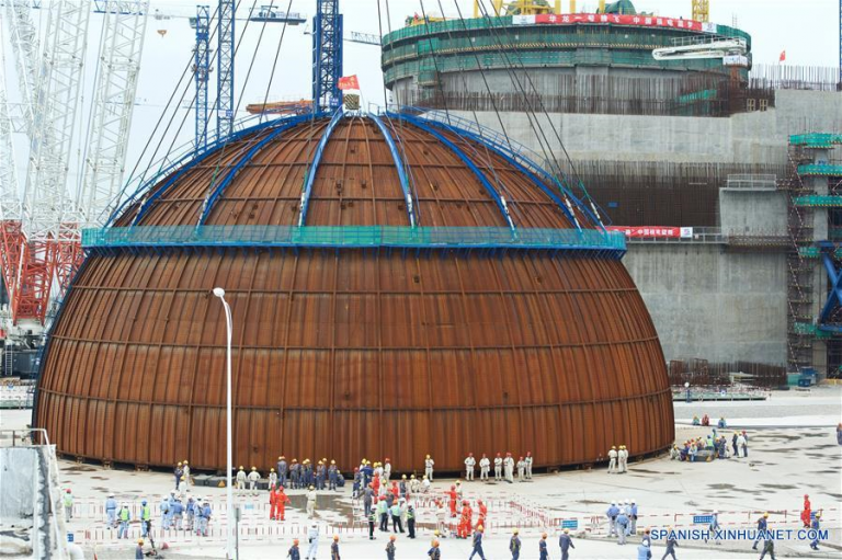 La central nuclear china: barajar y volver a dar