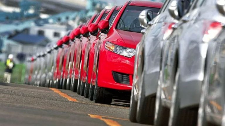 Los autos en stock cubrirían medio año de ventas
