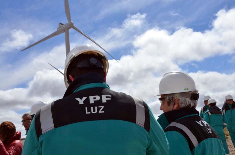 YPF inició la construcción de un parque eólico invirtiendo US$ 144 millones en la localidad de Azul