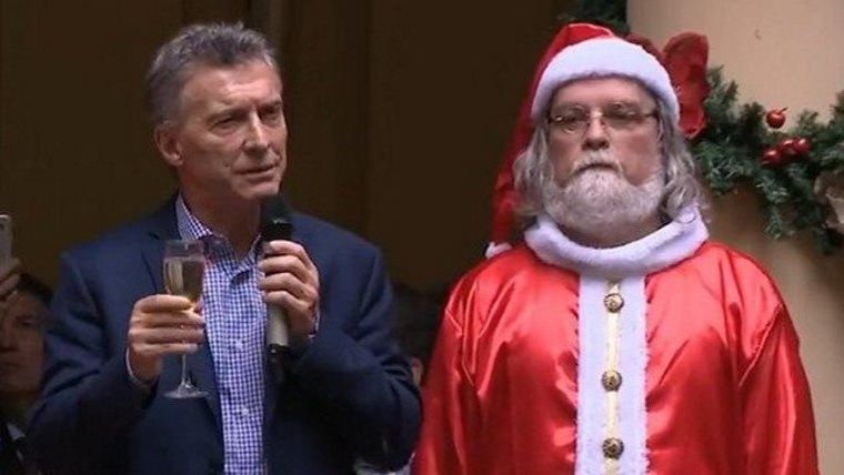 Papá Noel no tuvo piedad: en Nochebuena siguió subiendo el riesgo país