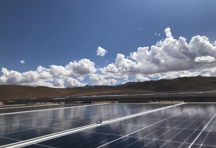China construye la planta solar más grande de América Latina en Jujuy