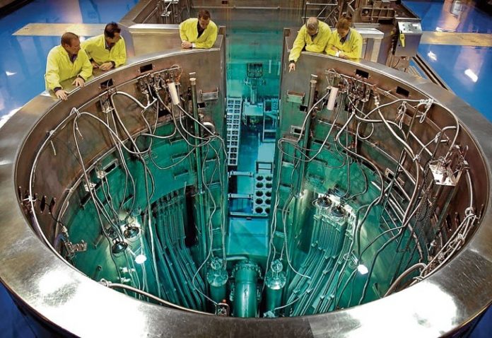 Arabia Saudita prepara su 1° reactor nuclear, diseñado por Argentina