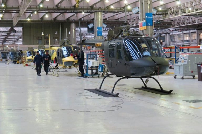 FADEA, de fabricar aviones a arreglar helicópteros