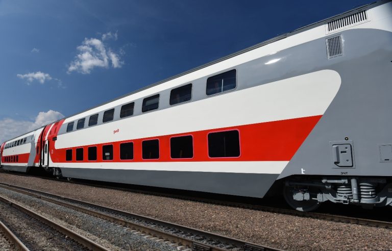 ¡Vienen los rusos!: TMH anuncia que fabricará y exportará trenes desde Argentina