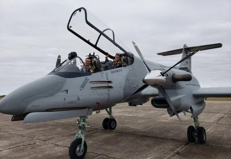La Fuerza Aérea despidió al Pucará, un avión argentino. Lo reivindicamos