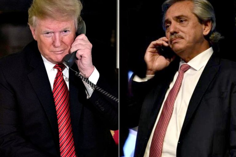 Trump al teléfono
