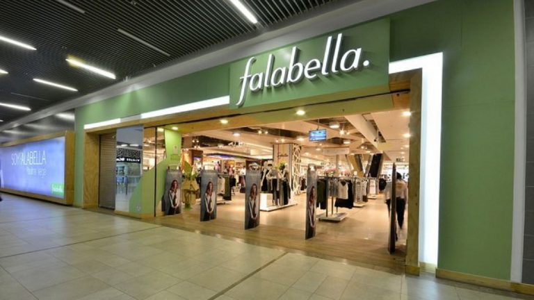 Falabella lanza plan de inversión con foco en el comercio online