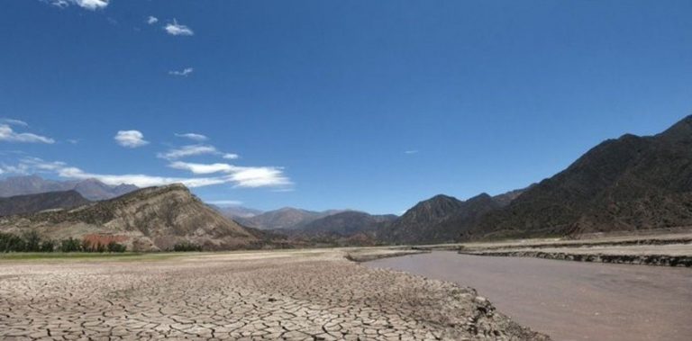 Calentamiento global: Mendoza ya evalúa restringir el agua para los establecimientos agrícolas