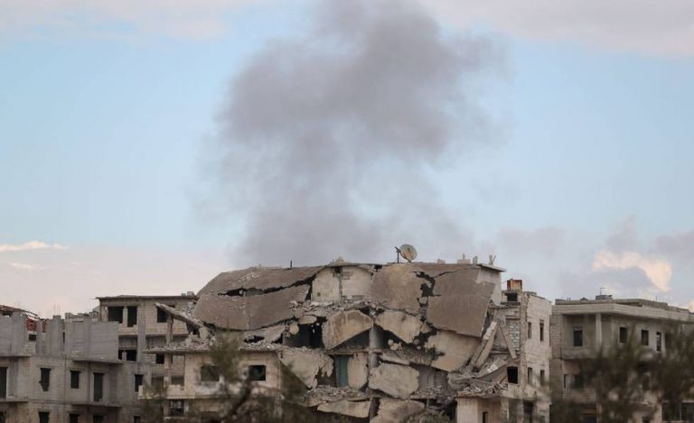 Guerra en Medio Oriente: Bombardean a las fuerzas turcas en Siria