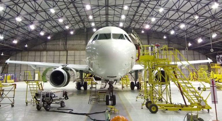 FAdeA, certificada para intervenir aviones comerciales Airbus 320 de Brasil