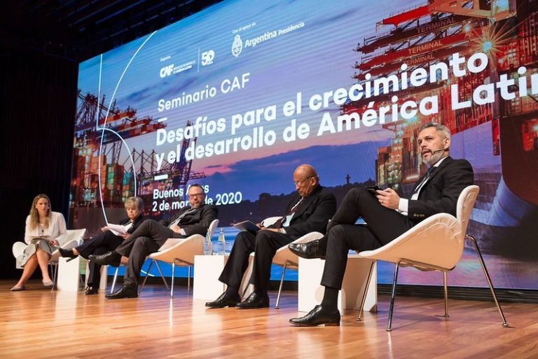 Desde el gobierno comienzan a lanzar nuevas propuestas: Beliz, un Mercosur Plus; Kulfas, renovar la flota del transporte público