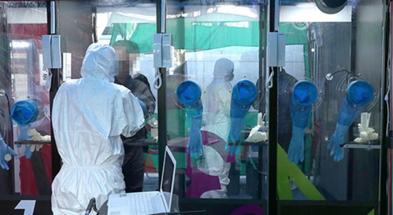 INVAP y CNEA diseñan cabinas para hacer hisopados para test de coronavirus en forma segura