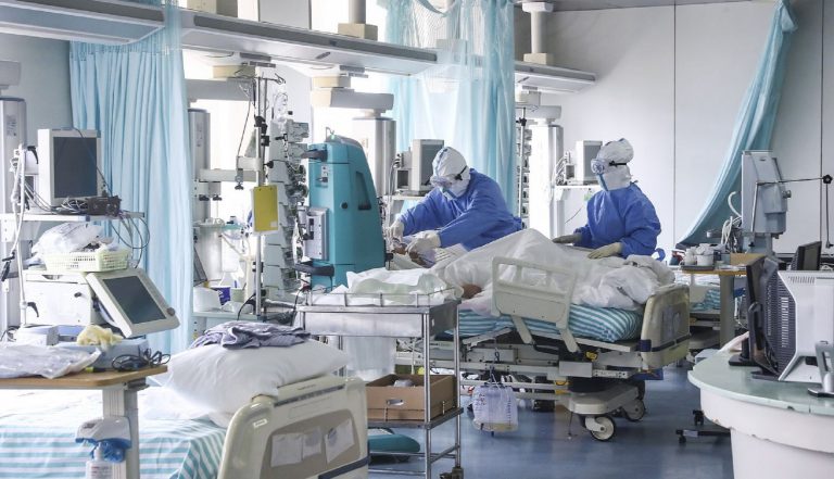 Un equipo del Hospital Italiano comprobó que el plasma no sirve en pacientes graves de Covid-19