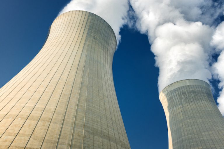 Estados Unidos volverá a financiar proyectos de energía nuclear en el extranjero