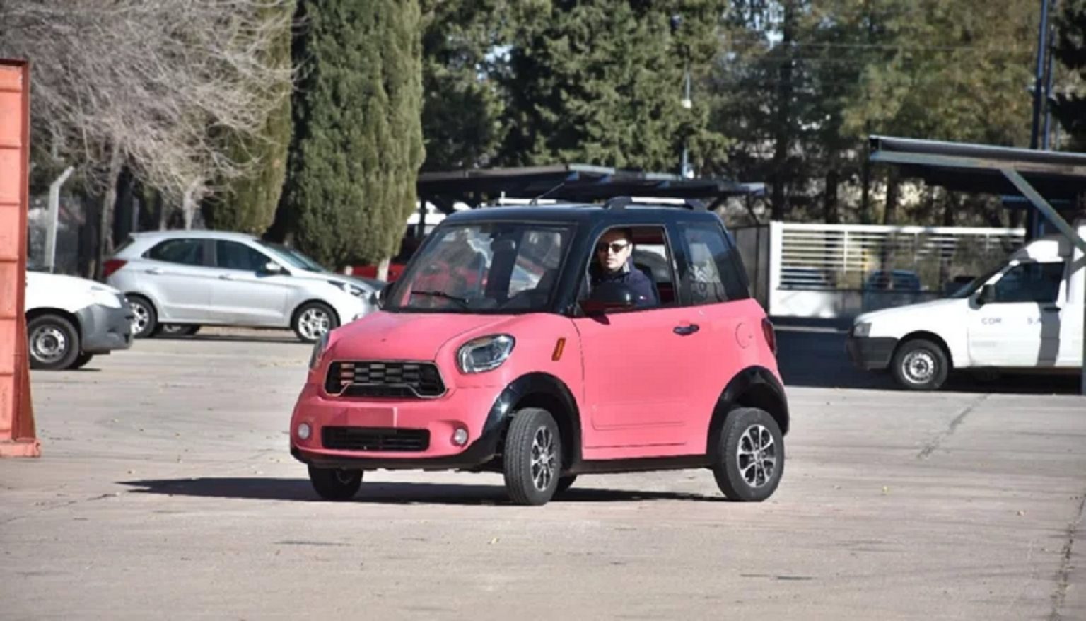 En la provincia de San Luis se desarrolla otro auto eléctrico AgendAR En la provincia de San Luis se desarrolla otro auto eléctrico AgendAR