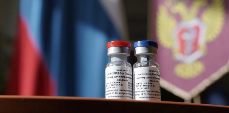 Rusia anuncia que exportará su vacuna en noviembre