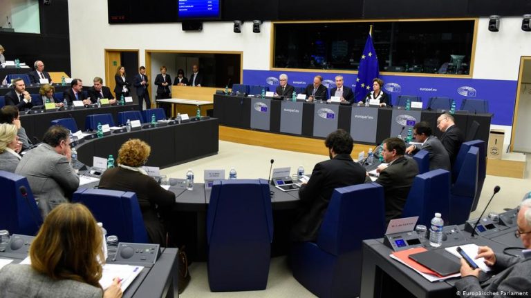 La Asamblea Parlamentaria Eurolatinoamericana pide retrasar la elección del presidente del BID