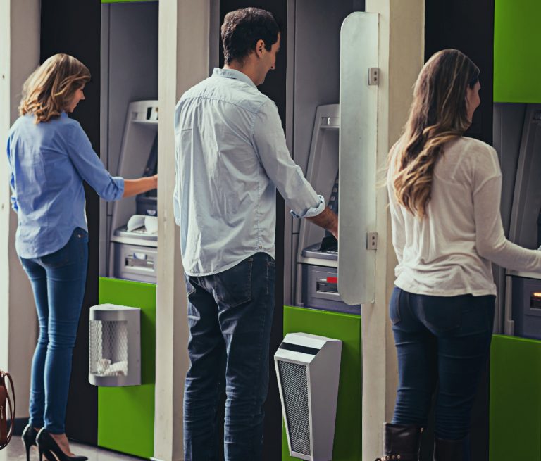 Digitalizando: llega a CABA una red de cajeros automáticos no bancarios extendida en el país