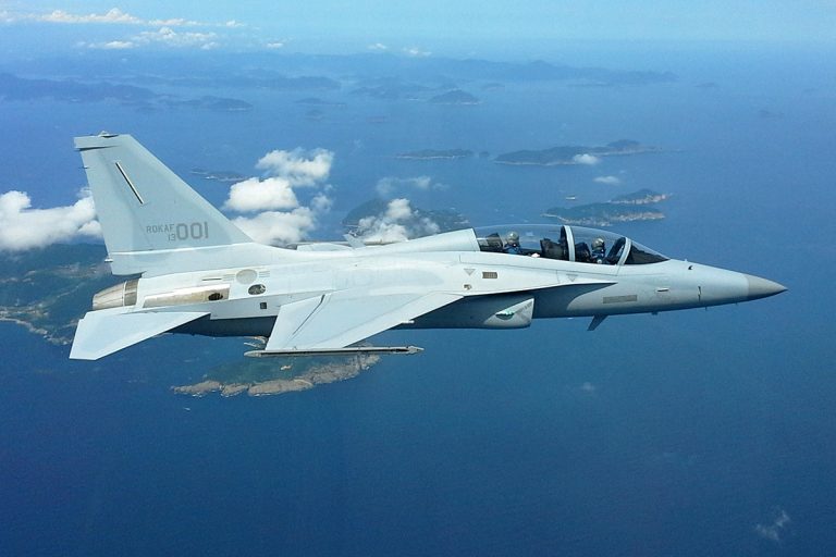 Gran Bretaña prohibió a una empresa de Corea del Sur vender un avión militar a Argentina