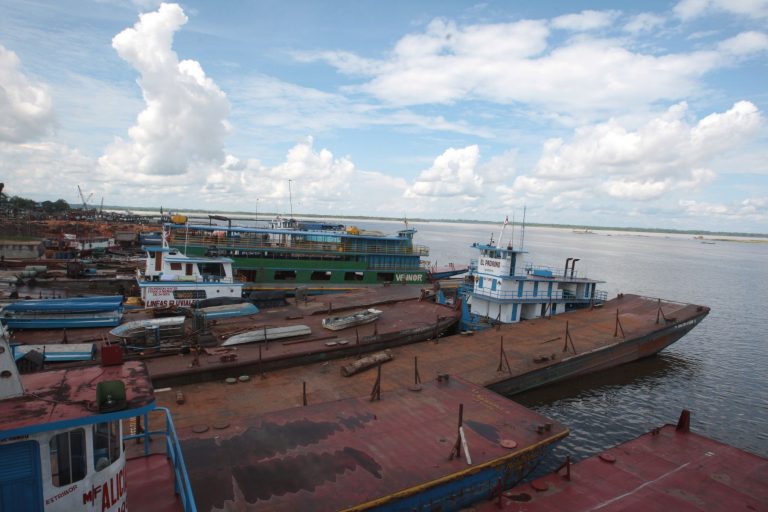 La otra gran hidrovía: los puertos privados en el Amazonas