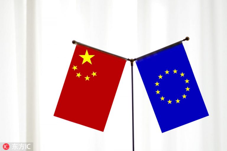 China y la Unión Europea se preparan a lanzar hoy un gran acuerdo de inversiones. Biden, «incómodo»