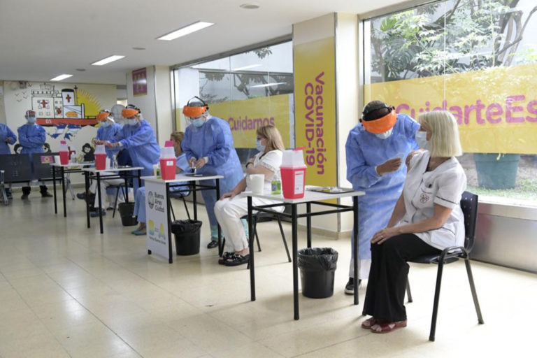 En la Ciudad de Buenos Aires comenzó la campaña de vacunación