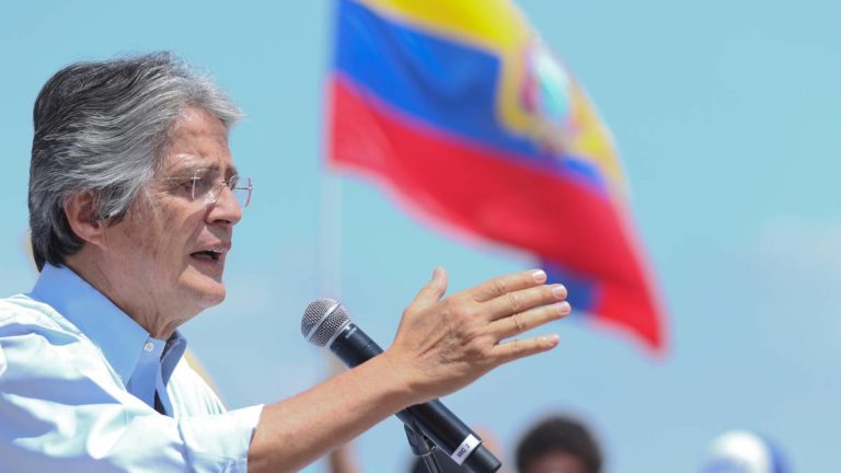 El conservador Guillermo Lasso es el nuevo presidente de Ecuador