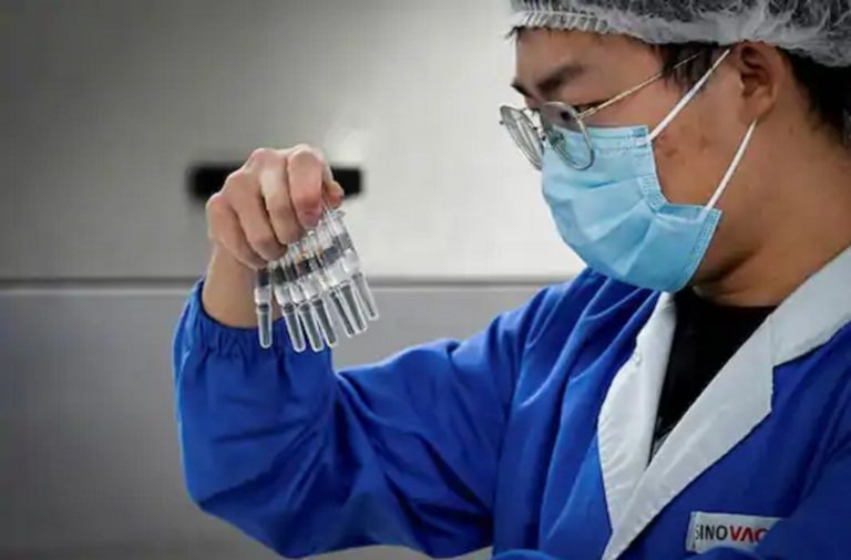 China estudia combinar vacunas contra el coronavirus para aumentar su efectividad