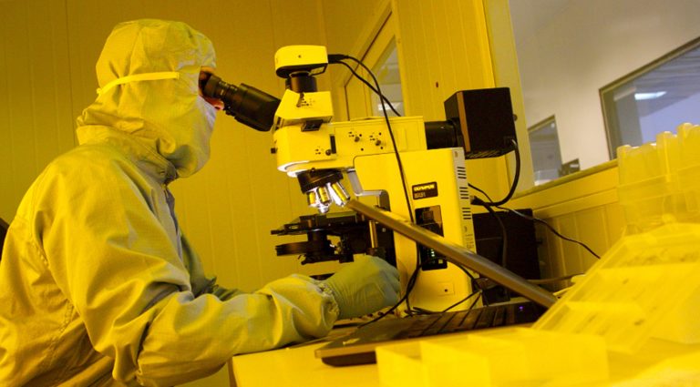CNEA y el Conicet trabajan en nanomateriales para el tratamiento del cáncer