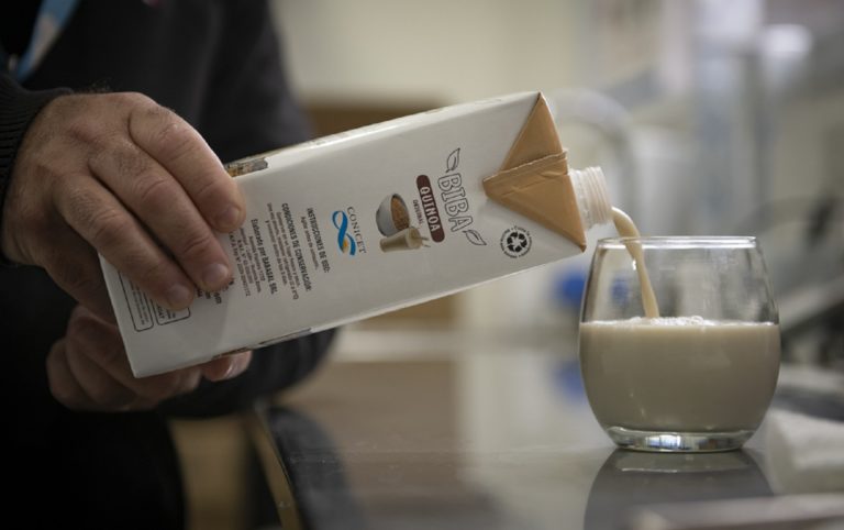 Se presentó en Argentina el primer alimento bebible hecho en base a quinoa