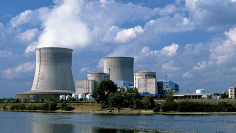 Francia inicia la nacionalización del gigante nuclear EDF
