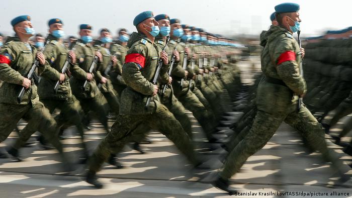 Argentina y Rusia firman convenio para instruir a personal militar, en el marco de negociaciones más amplias