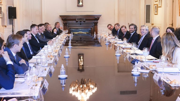 El presidente Fernández se reunió con empresarios rusos para promover inversiones