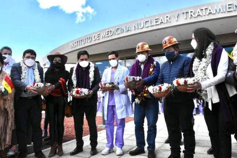 INVAP y la CNEA diseñaron e instalaron el Centro de Medicina Nuclear en El Alto, Bolivia