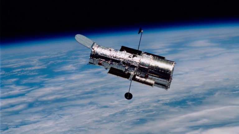 El telescopio Hubble detectó la estrella más distante, formada en los comienzos del Universo