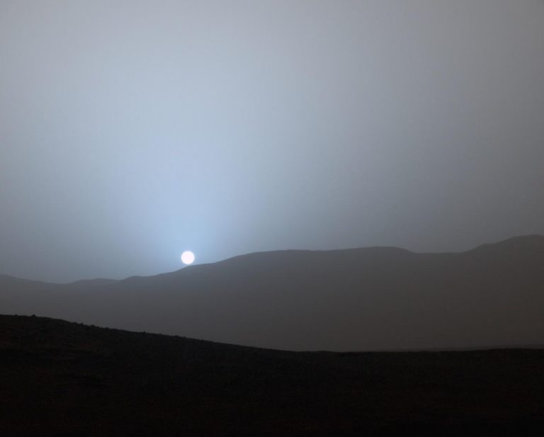 Una puesta de sol, en Marte