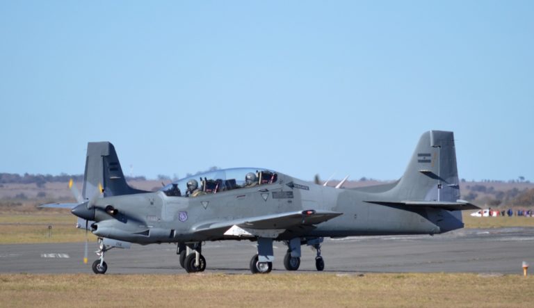 La Fuerza Aérea recibió el primer avión de ataque modernizado en Argentina