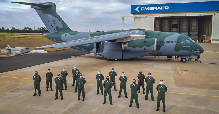 FAdeA entrega nuevos componentes de los aviones KC-390 para la Fuerza Aérea de Hungría