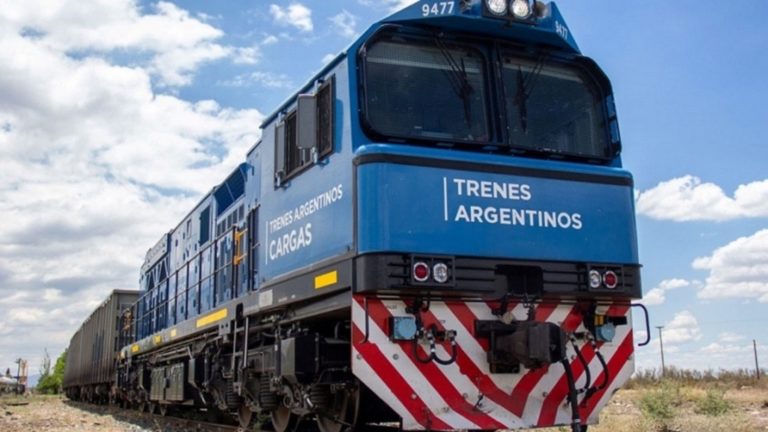 Tras 7 años, vuelven los trenes de carga entre Argentina y Paraguay