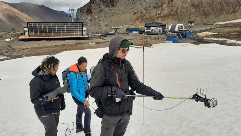 Patagonia: investigan con imágenes satelitales el derretimiento acelerado de la nieve