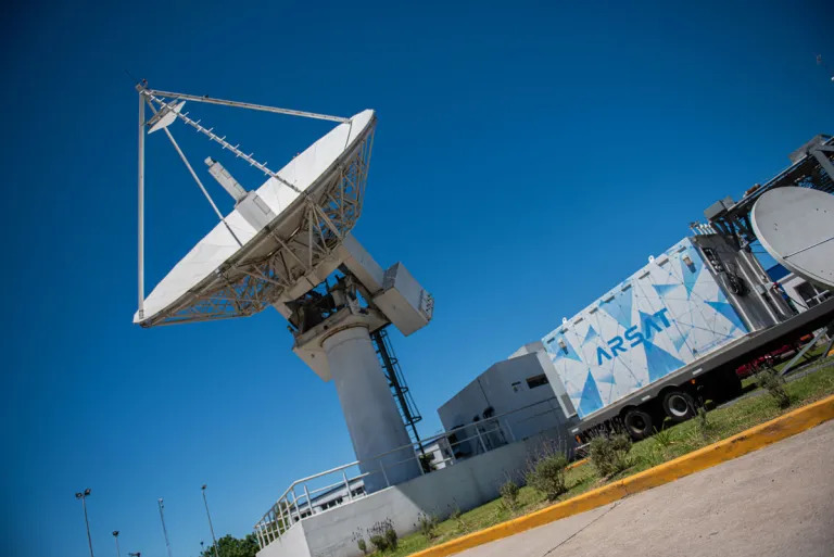 ARSAT compra sistemas avanzados a Communications & Power Industries