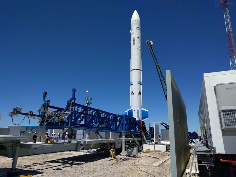 Proyecto Tronador II: cómo avanza el plan de Argentina para lanzar sus propios satélites al espacio