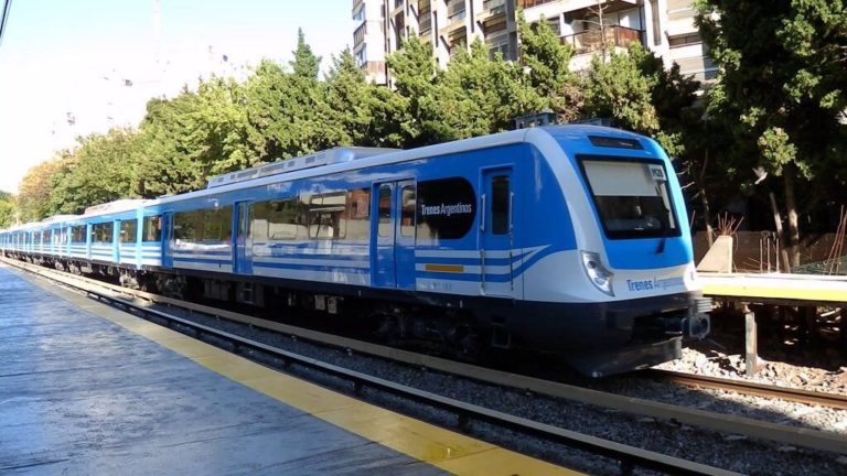 «Vuelven los trenes de la línea Mitre a Retiro»